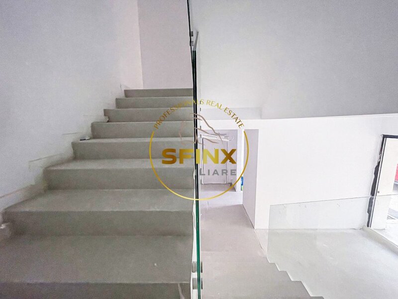 Petrom City, Lacul Baneasa, vila exclusivista.